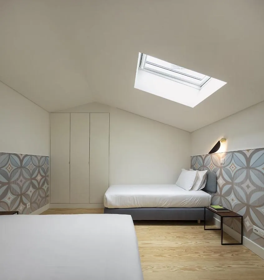 Lisbon Serviced Apartments - Santos 0*,